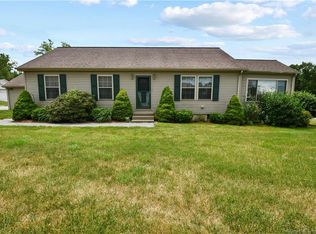 11 Mockingbird Dr #11, Danielson, CT 06239