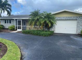 601 SW Pine Tree Ln, Palm City, FL 34990