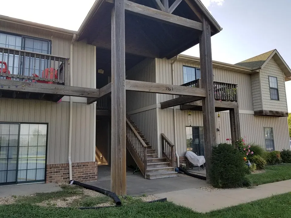 1301 Old Mill Cir #2