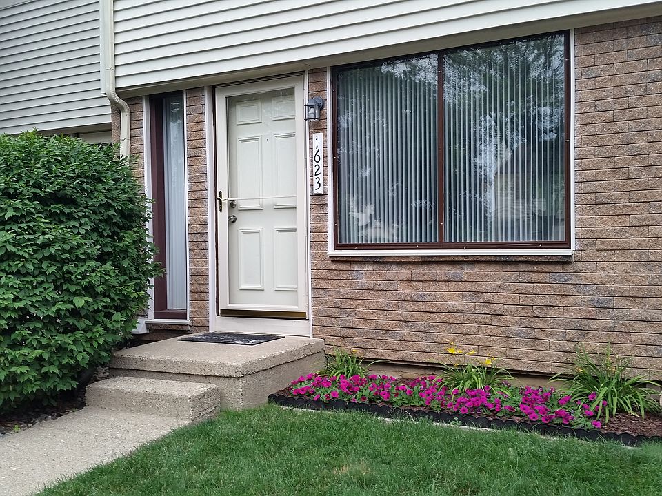 1st image of 1623 Wimbledon Dr Unit 16-1