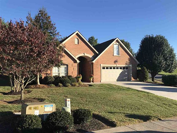 2nd image of 2434 Rosemeade Dr