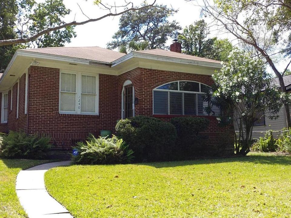 1st image of 1240 Willow Branch Ave