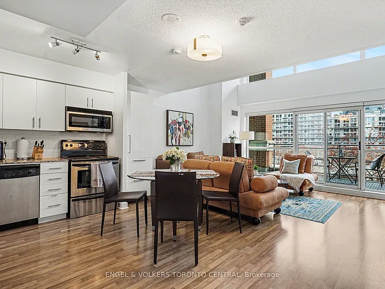 80 Western Battery Rd #207 — Photo 6