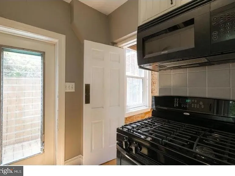 123 S Darlington St — Photo 7