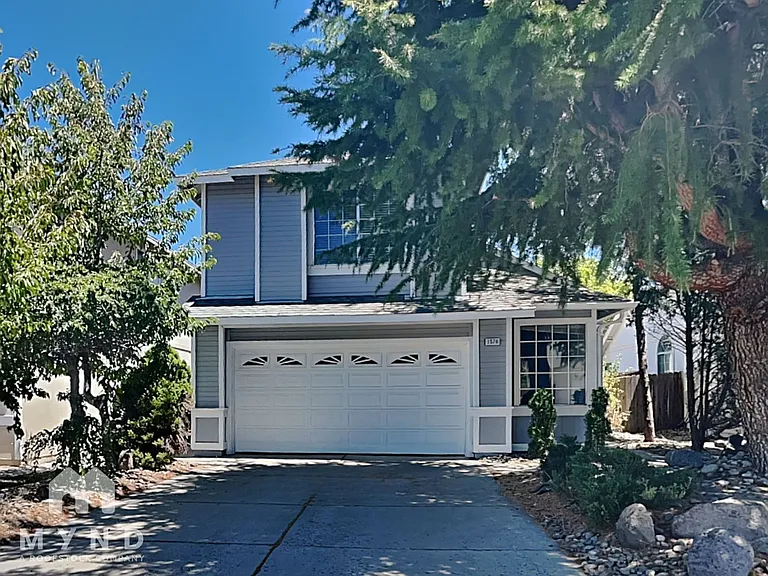 1576 Reno View Dr — Photo 1