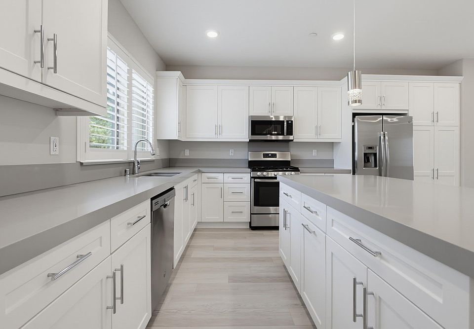 1st image of 1577 Castillo Way #8