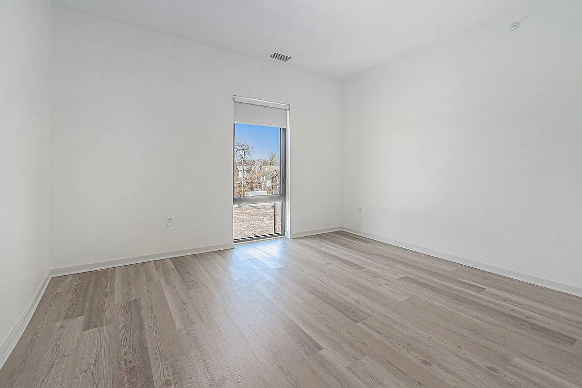 2 bed, 2.0 bath, 1017 sqft, $1,495 — Photo 3
