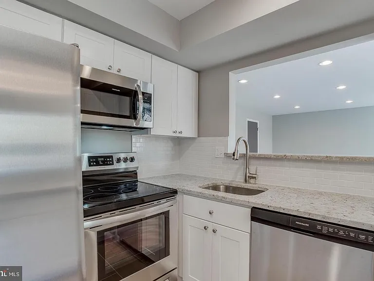 8018 Valley Manor Rd #3B — Photo 15