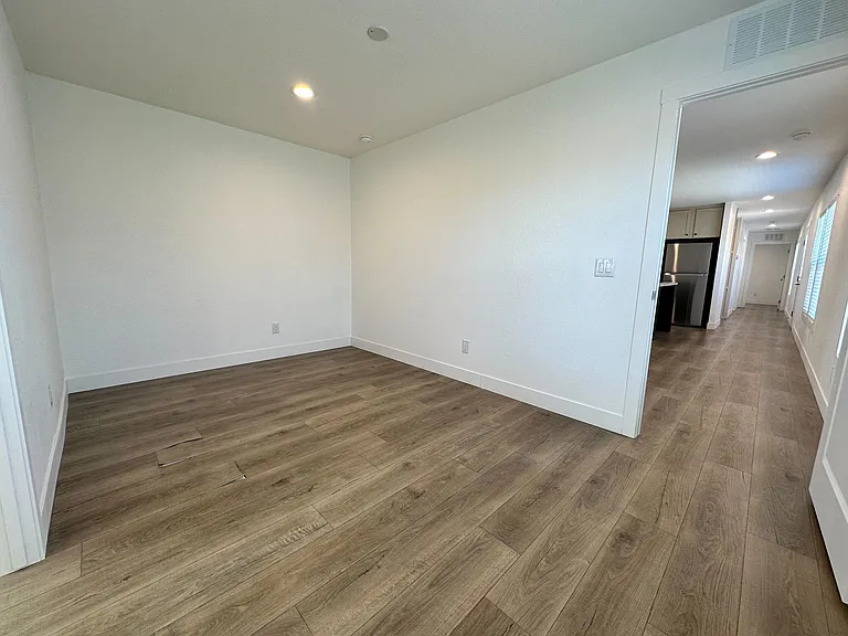 2060 N Center St #410 — Photo 15