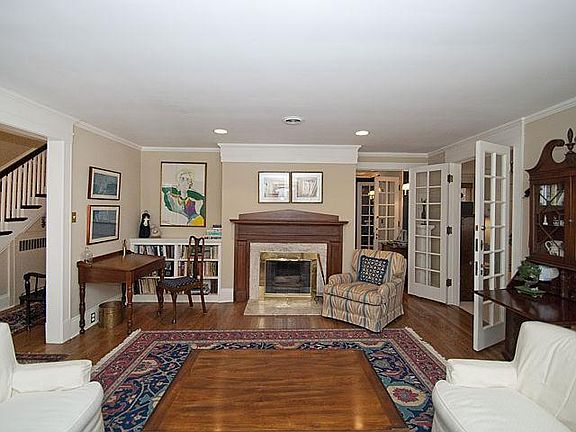 4th image of 1137 Fair Oaks Pkwy