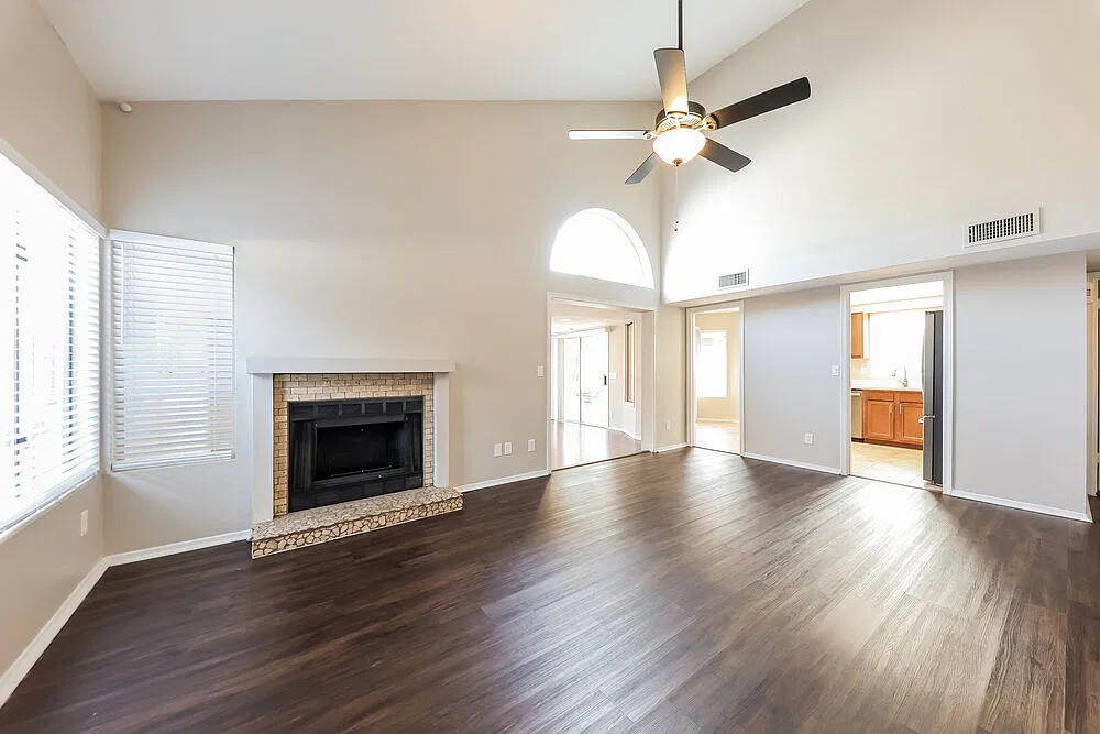 3 bed, 2.5 bath, 1544 sqft, $2,240 — Photo 4