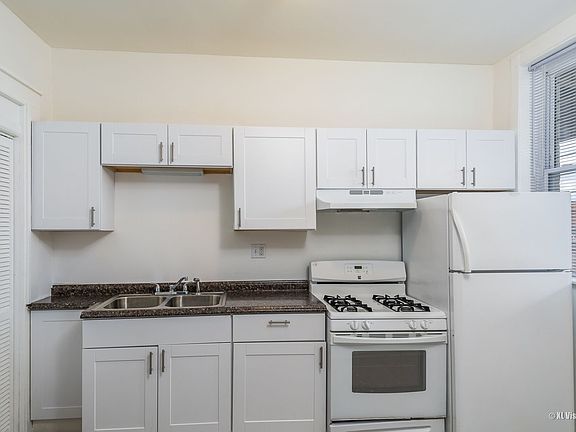 3rd image of 509 E 60th St #2