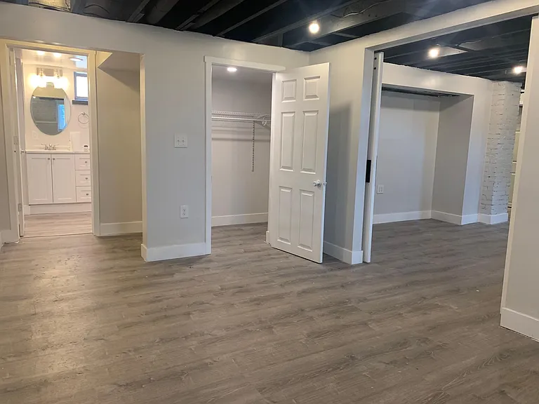 2222 S Acoma St — Photo 17