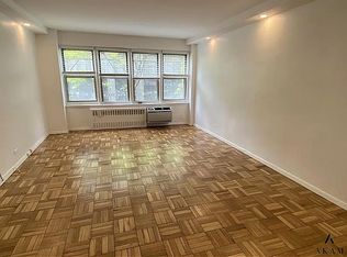 155 E 38th St APT 3H, New York, NY