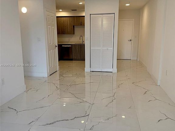 5th image of 11150 NW 82nd St #308