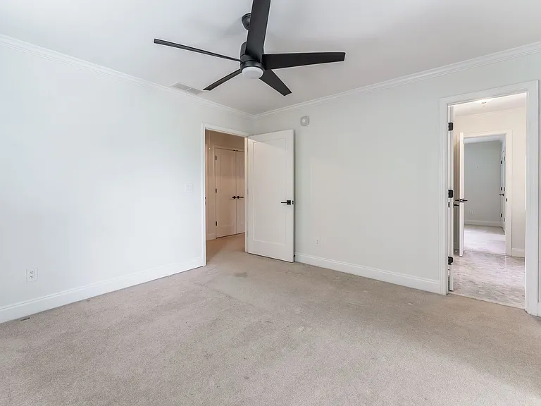 214 Chandler Walk — Photo 37