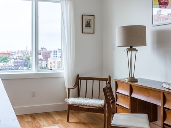2nd image of 620 Parkside Ave #6P