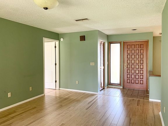 2nd image of 2303 Ashley Ct