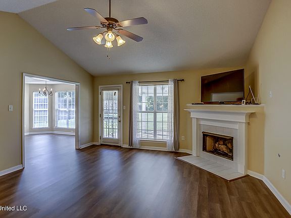 3rd image of 6799 Tealwood Dr