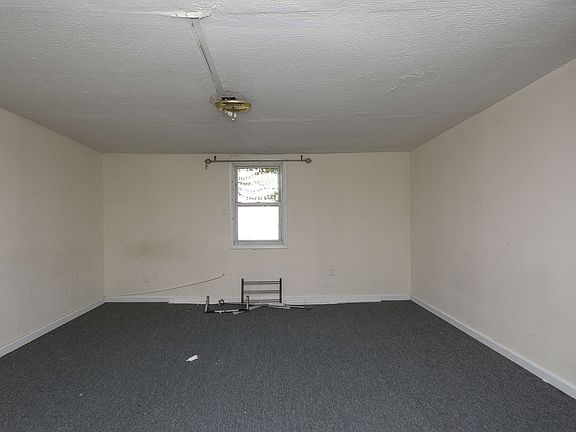4th image of 1745 Dean St #A