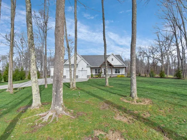 1315 Riverwalk Dr, New Richmond, OH 45157