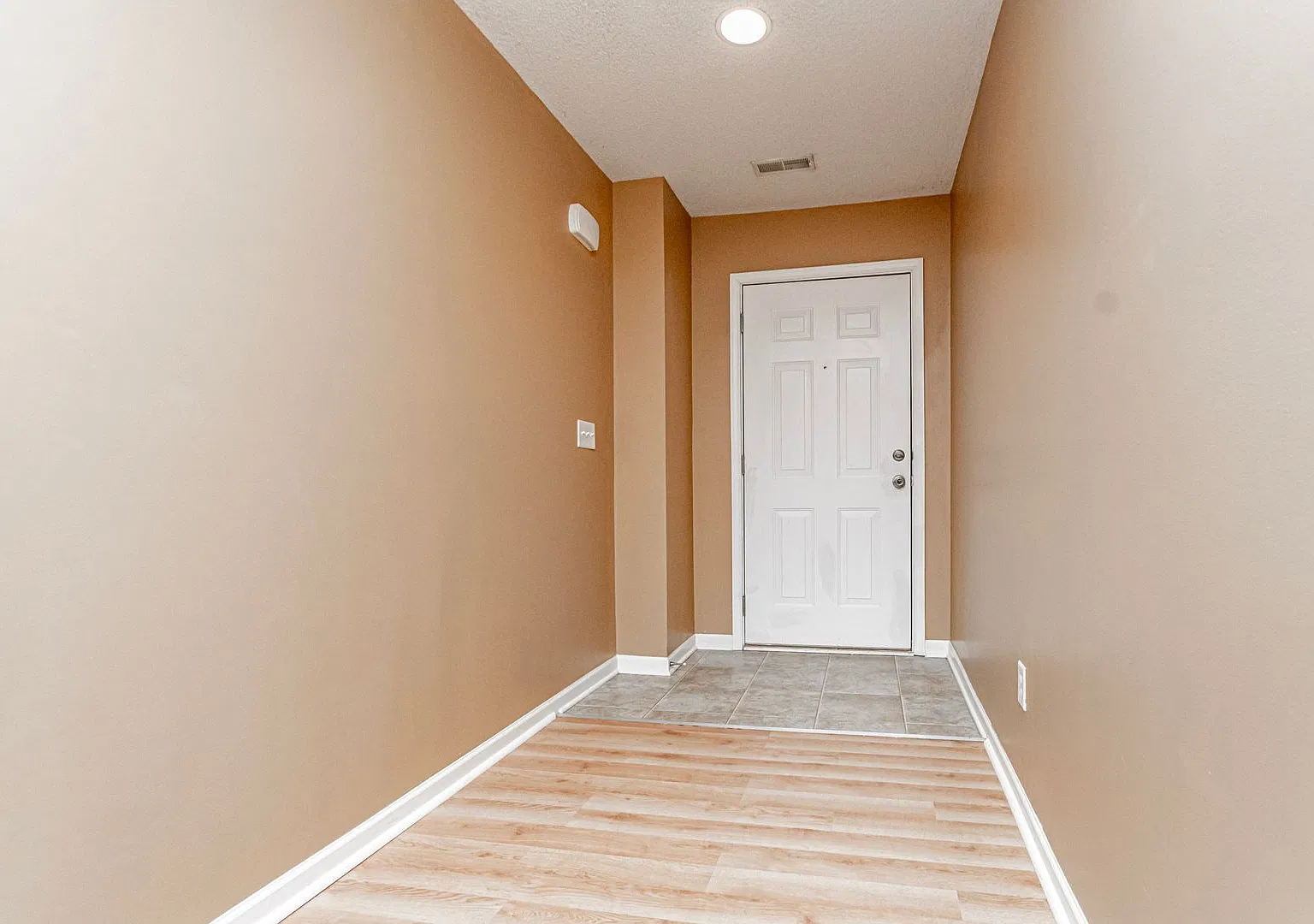 Please View 3D Virtual Walk-Through Before Scheduling a Showing — Photo 4