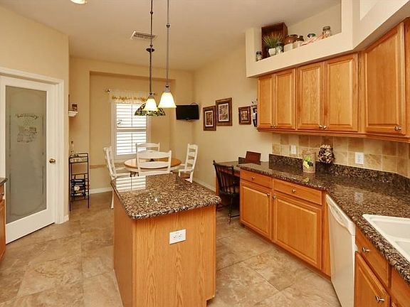 4th image of 27601 Edenfield Dr