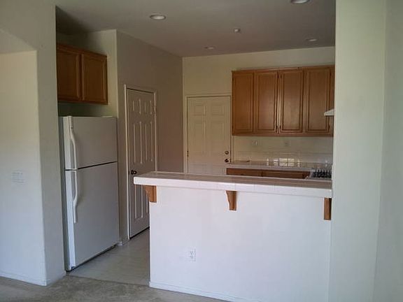 2nd image of 41900 Davenport Way Unit A