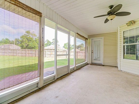 5th image of 5321 Mountain Laurel Ln