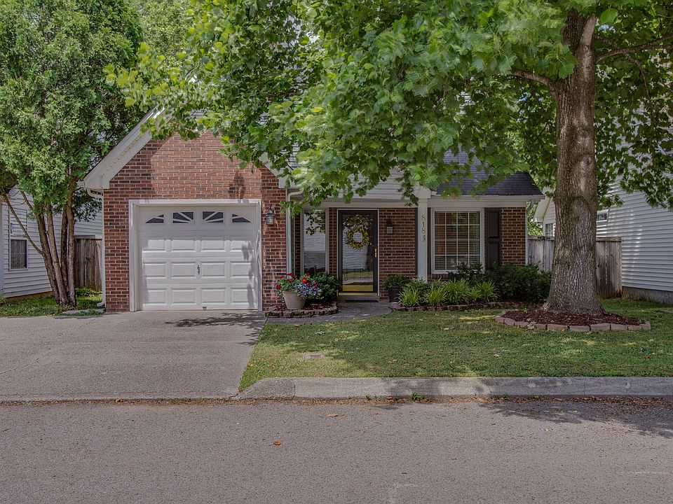 1st image of 818 Brandyleigh Ct