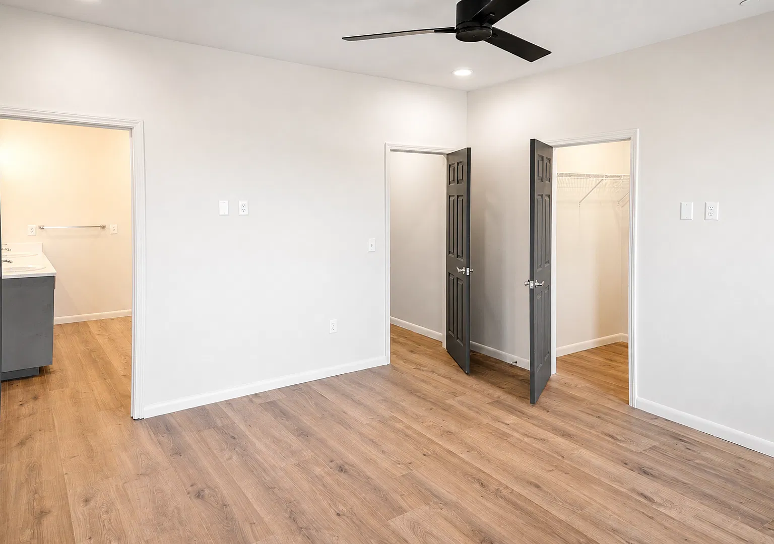 5300 - The Village Commons — Photo 4