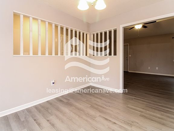 1824461_004_wm_-_living_room_13421488.jpg