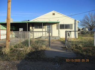 305 W 4th St, Wickett, TX 79788