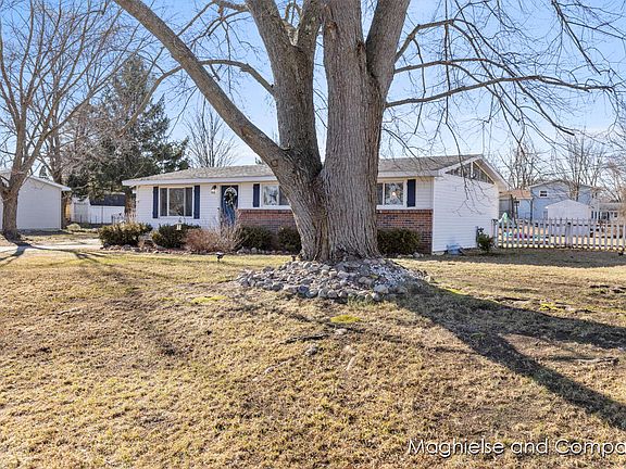 2nd image of 18185 Wilson Dr