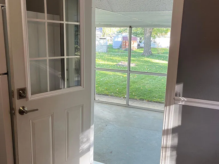 106 Conley Cir — Photo 8