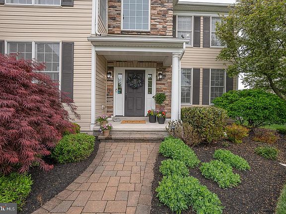 3rd image of 4428 Lobella Ct