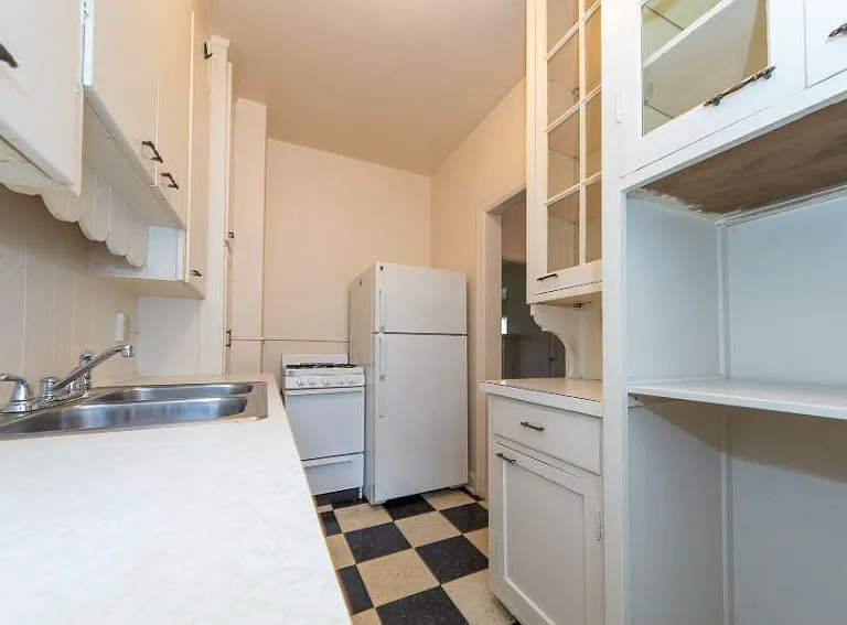 Greentree Apartments — Photo 21