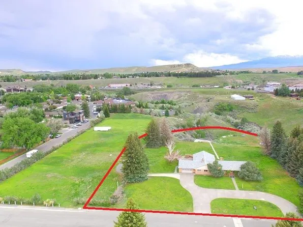 1334 Sunset Blvd S, Cody, WY 82414