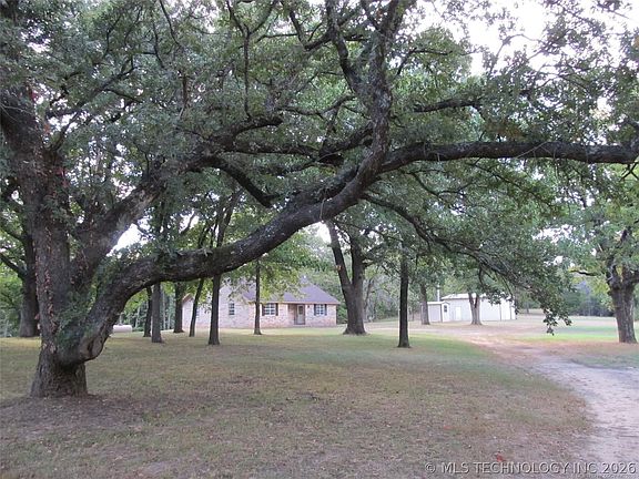 4th image of 1 Three Mile Rd