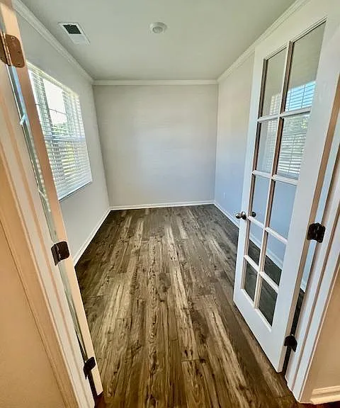 2728 Piper Dr S — Photo 3