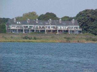 15 Pameeches Path, East Moriches, NY 11940