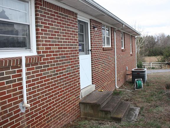 3rd image of 774 Lowery Ln