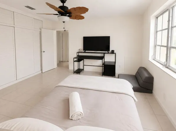 1431 S 14TH Avenue #209, Hollywood, FL 33020