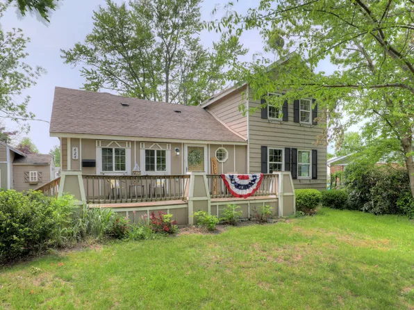 424 Elkenburg St, South Haven, MI 49090
