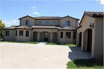 1800 Silverwings Ct photo 1