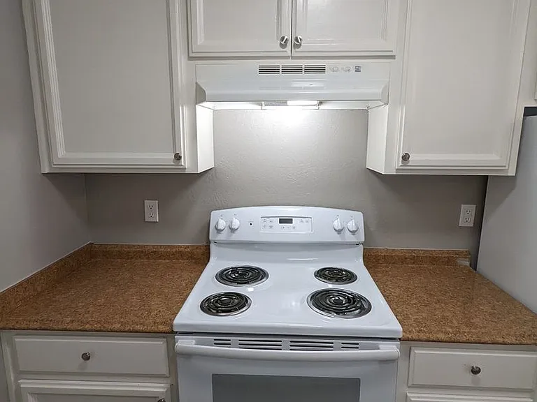 Arden Fair Apartments — Photo 6