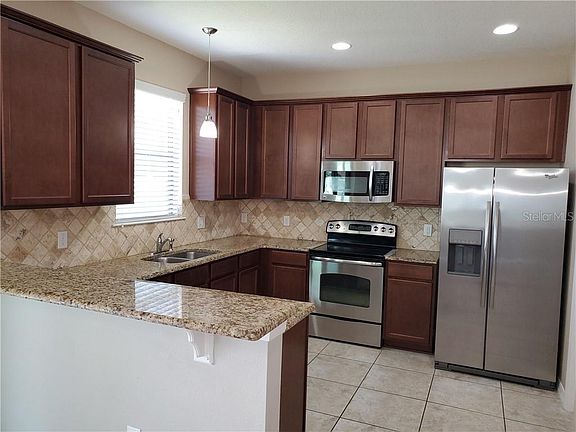 5th image of 2931 Orange Haven Way