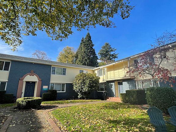 2nd image of 5740 SE Milwaukie Ave #41-2
