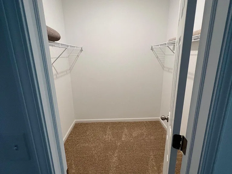 1210 S Aberdeen Dr — Photo 2
