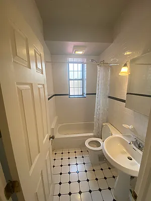 Rented by Bouklis Group | media 5